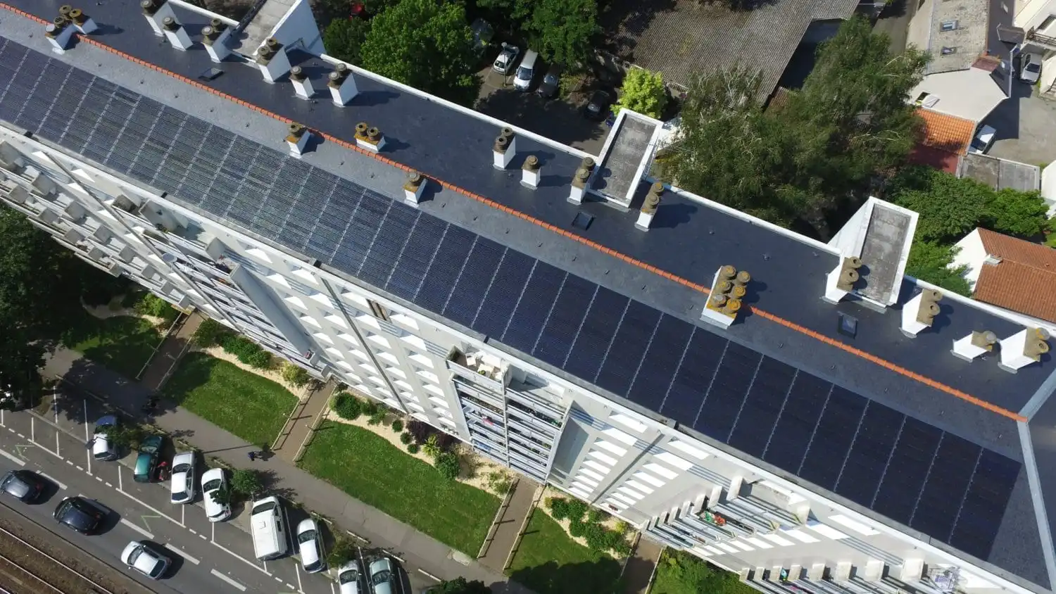 Inspection par drone d'un ensemble de logements sociaux